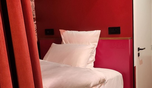 City Single Room, 1 Large Twin Bed