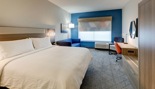 Standard Room, 1 King Bed, Accessible (Communications)