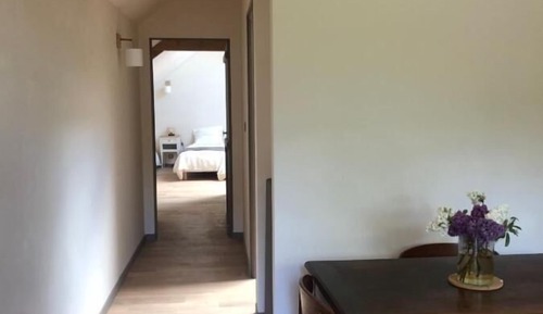 Signature Apartment, Hill View