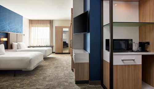 Suite, 2 Queen Beds (Hearing Accessible)