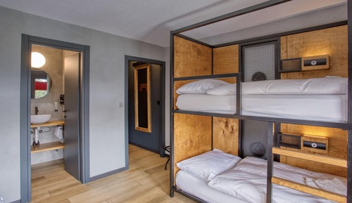 Deluxe Quadruple Room