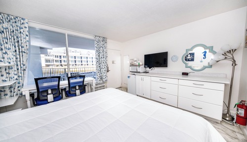Economy Room