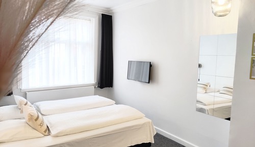 Double Room, Private Bathroom