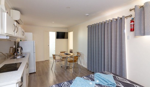 Standard Family Cabin 1,2,3. Queen Bed with 2 Single Beds