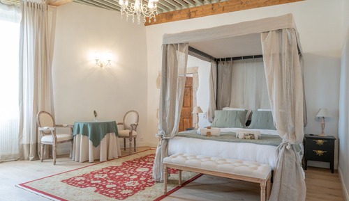 Romantic Double Room, Ensuite, Valley View
