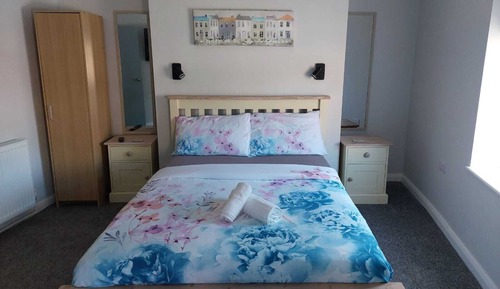 Comfort Room, 1 Bedroom, Ensuite, City View (Family Room 1st Floor )