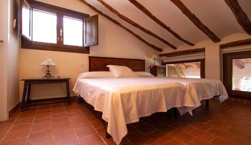 Twin Room (10 Retama)