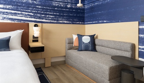 Standard Room, 1 King Bed, City View