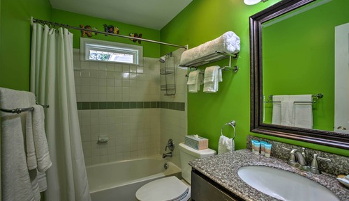 House (2 Bedrooms)