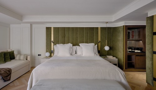 Junior Suite (2 adults + 2 children)