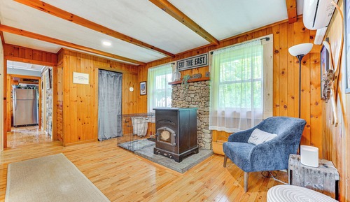 House (2 Bedrooms)