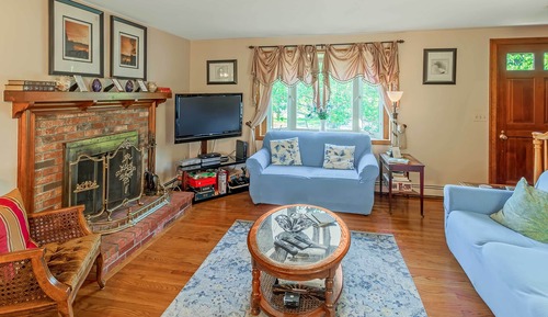 House (3 Bedrooms)