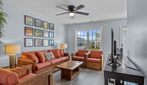 Condo, 2 Bedrooms