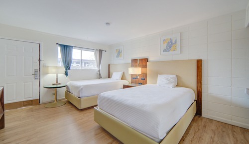 Room (2 Full Beds)