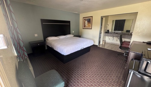 Standard Single Room, 1 King Bed, Non Smoking
