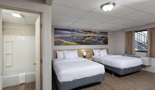 Room, 2 Queen Beds, Non Smoking (Pet-friendly)