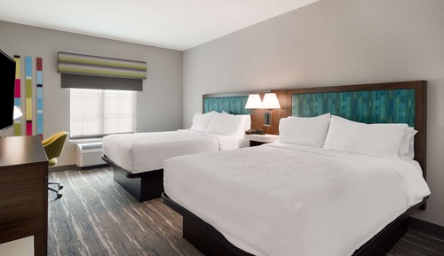Room, 2 Queen Beds, Refrigerator & Microwave