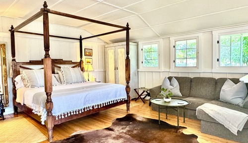 Romantic Studio Suite