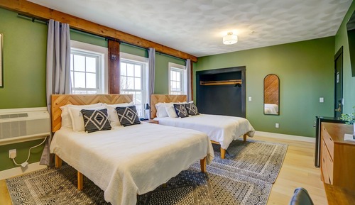 Design Room, 2 Queen Beds, Ensuite