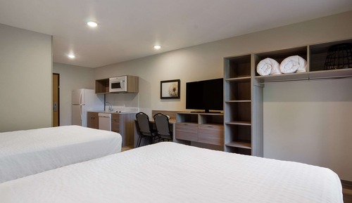 Suite, 2 Queen Beds, Non Smoking