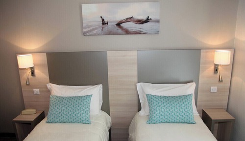 Economy Room