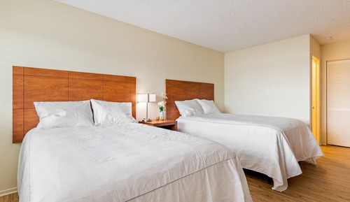 Standard Single Room, 2 Double Beds, Lake View