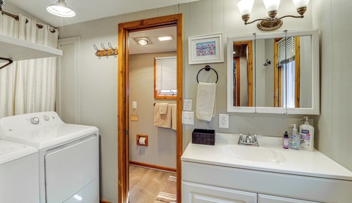 House (2 Bedrooms)