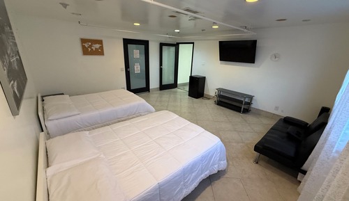 Room 13 (2 Double Beds Private Bathroom Suite)