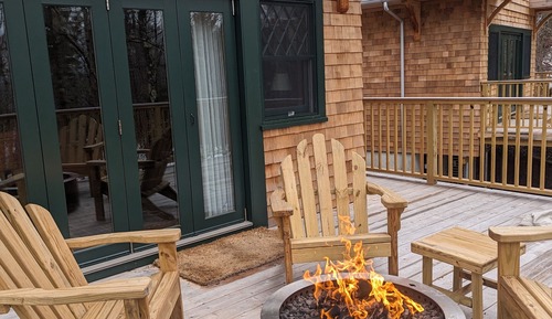 Signature Cabin, Fireplace, Annex Building