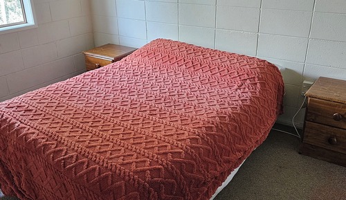 Comfort Room, Courtyard View