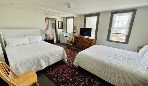Comfort Room, 2 Queen Beds