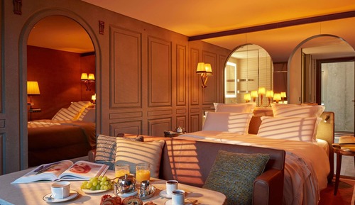 Premier Room, 1 King Bed