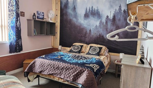 Traditional Studio Suite