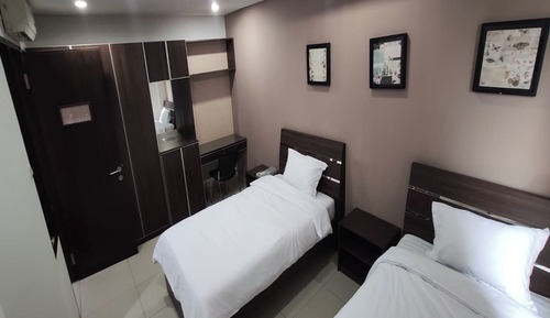 Deluxe Twin Room