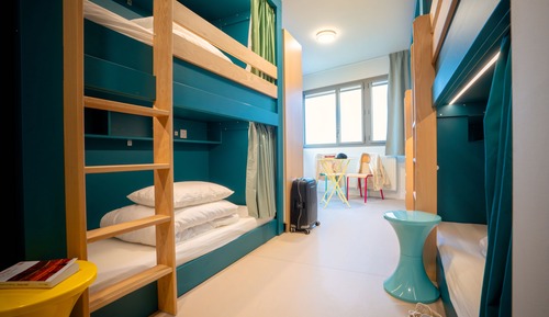 Comfort Shared Dormitory, Women only, Non Smoking, Shared Bathroom (1/6)