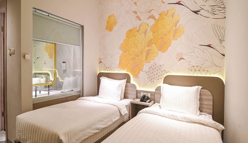 Deluxe Room, 2 Twin Beds, Non Smoking