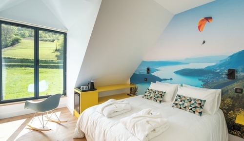 Junior Room, Mountain View