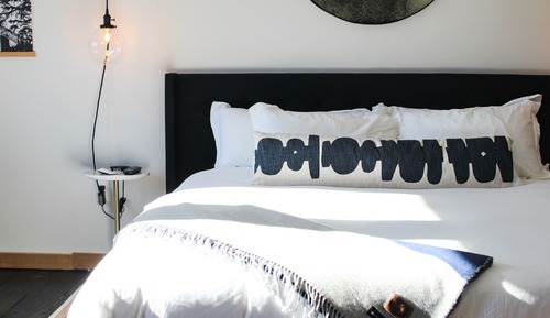 Trolley View King 2nd Floor (No Pets)