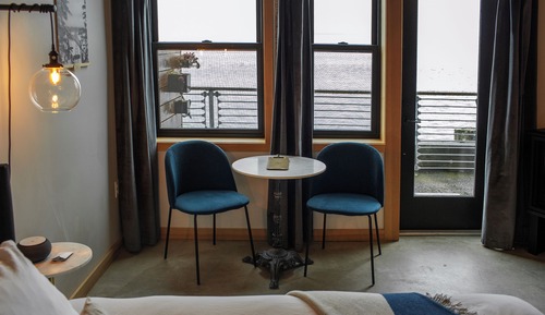 River View King 1st Floor