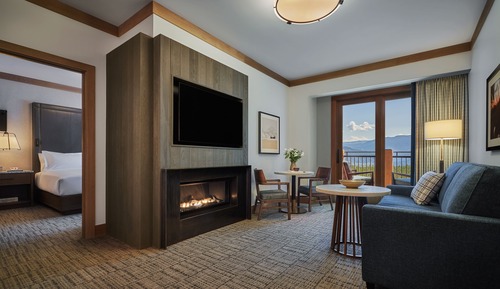 Deluxe Peak Two Bedroom Suite