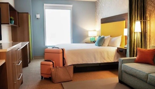 Studio Suite, 1 King Bed, Non Smoking