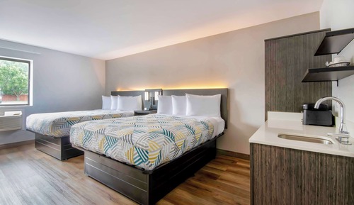 Standard Room, 2 Queen Beds, Non Smoking