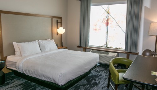 Room, 1 King Bed (Mobility Accessible, Tub)