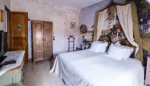 Double Room, Private Bathroom (Giverny)