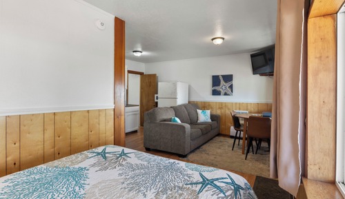 Two Bedroom Cabin, Kitchen, Ocean View