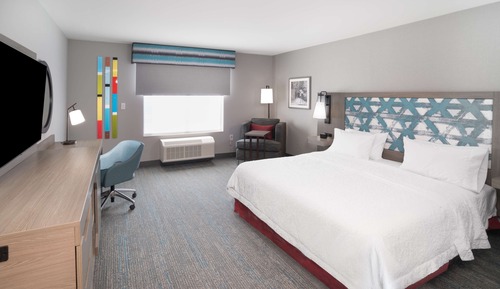 Room, 1 King Bed, Accessible, Bathtub