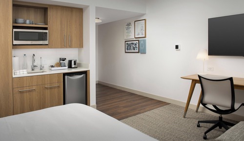 Room, 1 King Bed (Hearing Accessible)