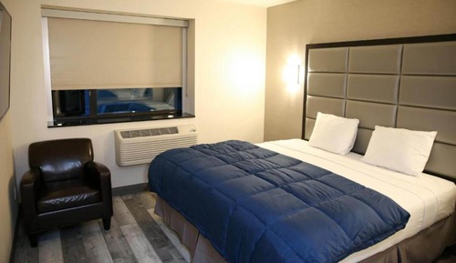 Executive King Bed Non-Smoking