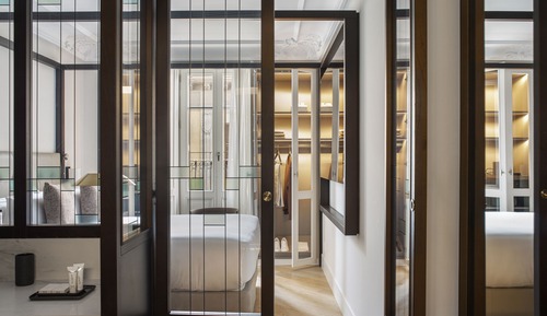 Room (Raval)
