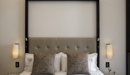 Room (Ronda)